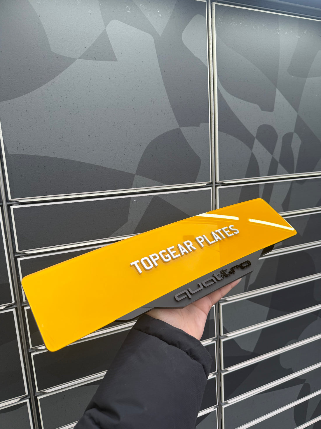 Audi Quattro Frameless Number Plate Surround – Raised Logo