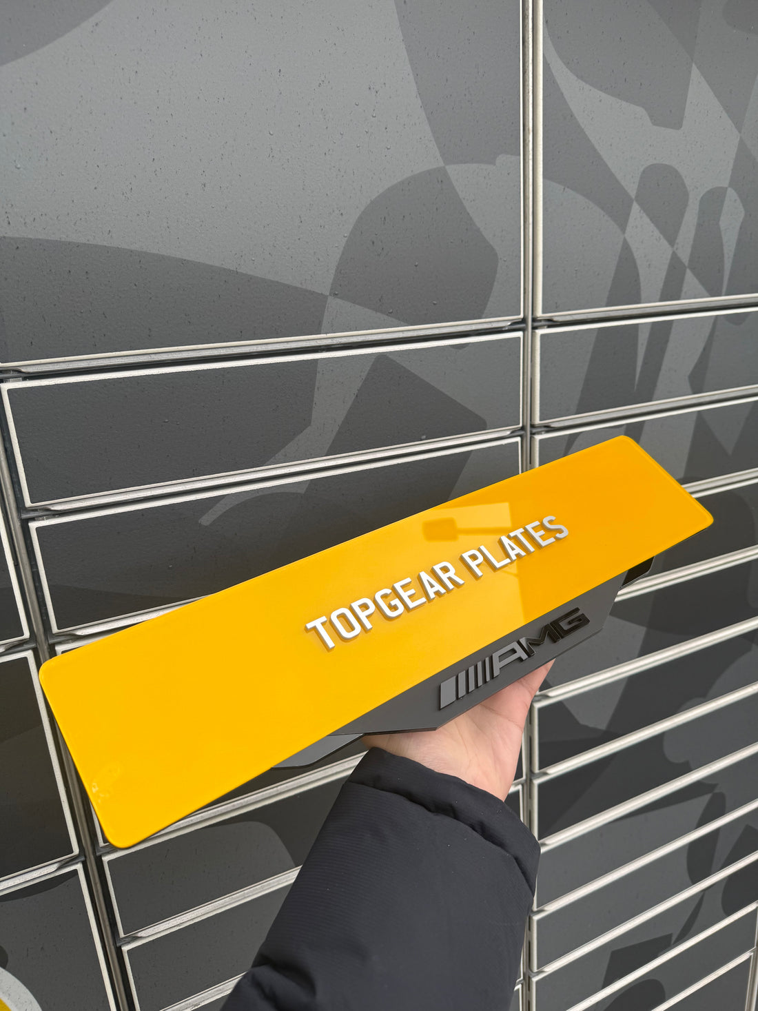 Mercedes Benz/AMG Frameless Number Plate Surround – Raised Logo