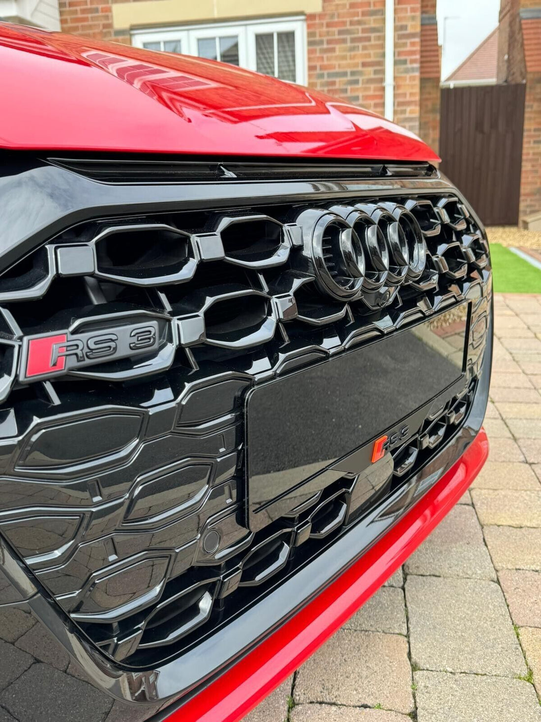 Signature Surround - Audi RS3